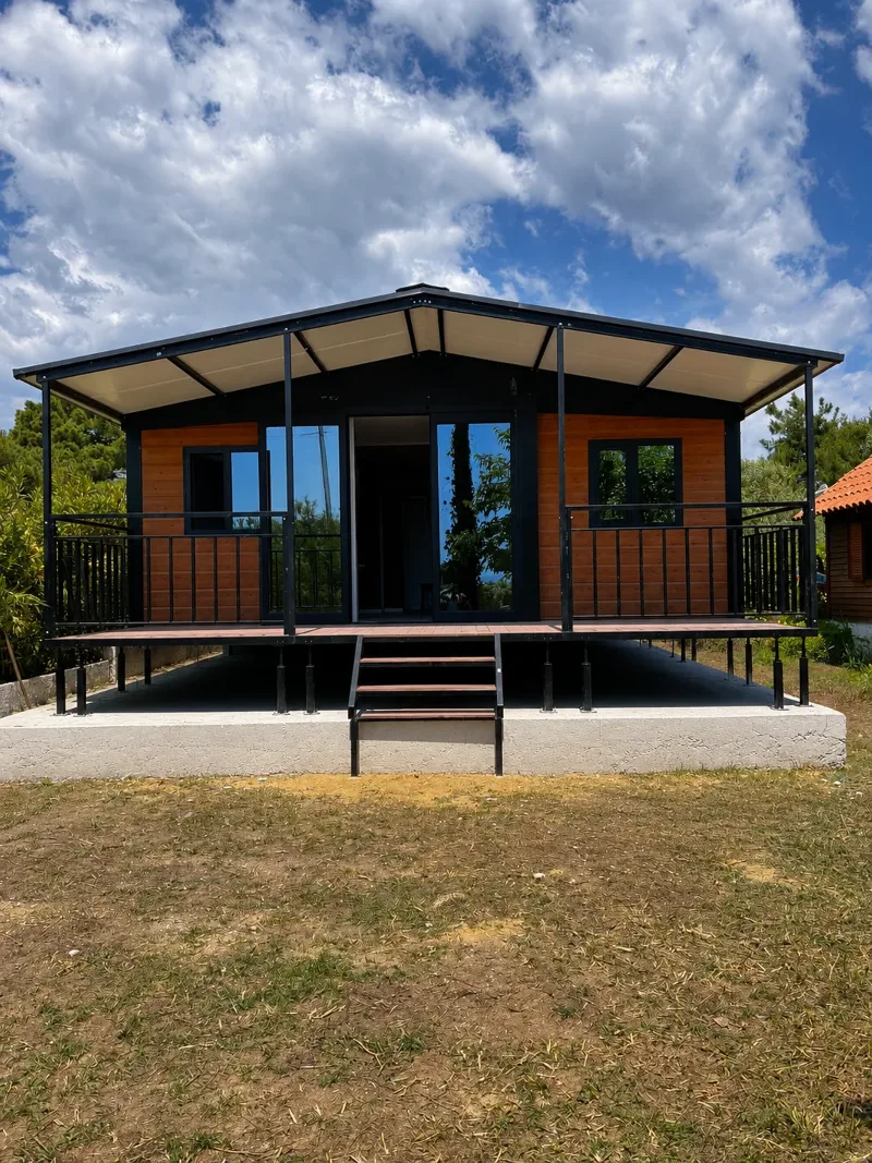 The 58 m² expandable house with veranda delivered to Paralia Kariani, Greece